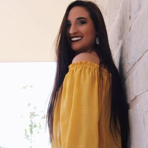 Meet your Posher, Kayla